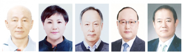 (왼쪽부터) 문화체육 박도일·사회복지 김점희·산업건설 김동용씨와 특별상 안태영·최영욱씨.